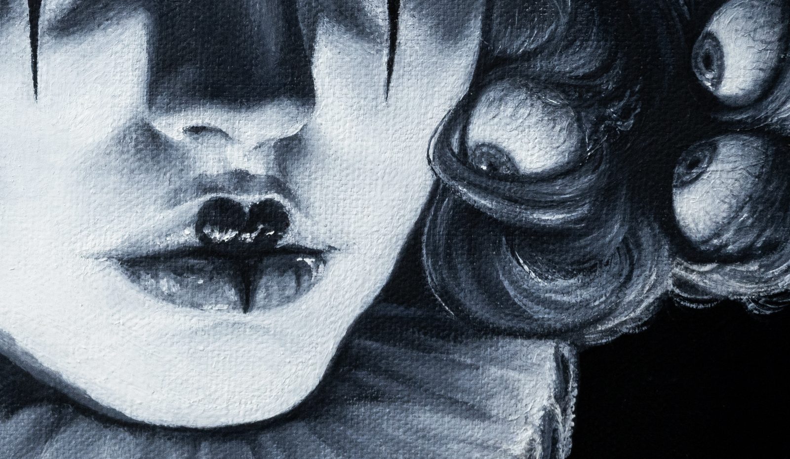 Close-up detail — Alma Doble Filo